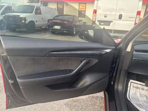 Used 2023 Tesla Model 3 Standard Range RWD image 21