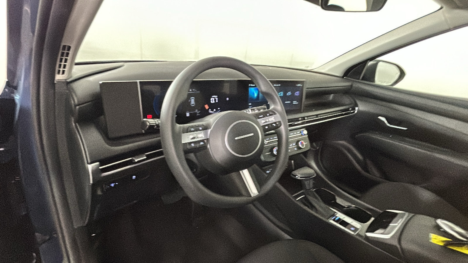 Certified 2026 Hyundai Tucson SE FWD image 16