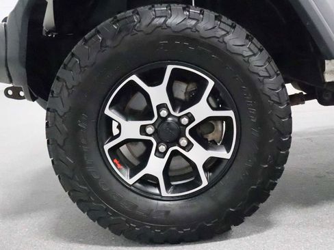 Used 2018 Jeep Wrangler Unlimited Sport S AWD/4WD image 33