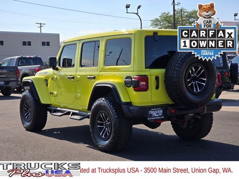 Used 2024 Jeep Wrangler Unlimited Rubicon image 3