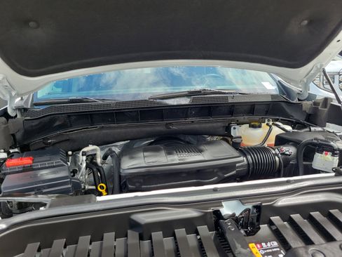 Used 2025 Chevrolet Silverado 1500 LT image 25