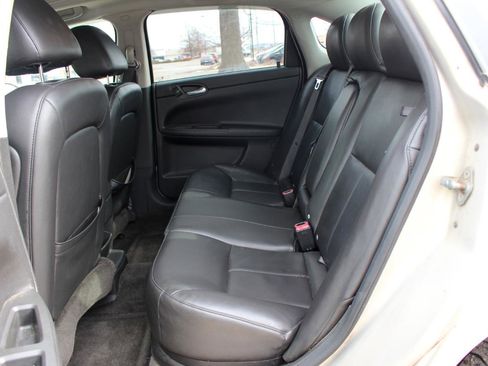 Used 2011 Chevrolet Impala LT w/ Luxury Edition Package image 30