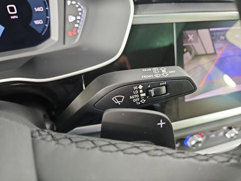 Certified 2025 Audi Q3 2.0T Premium w/ Convenience Package image 29