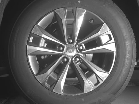 Used 2025 Chevrolet Equinox LT FWD image 14