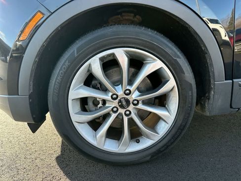 Used 2017 Lincoln MKC Select w/ Lincoln MKC Climate Package image 19