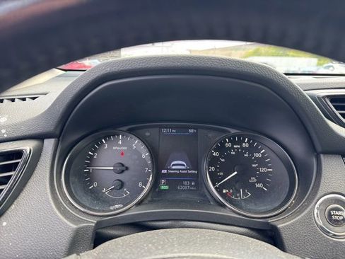 Used 2020 Nissan Rogue SV w/ Sun & Sound Touring Package AWD/4WD image 12