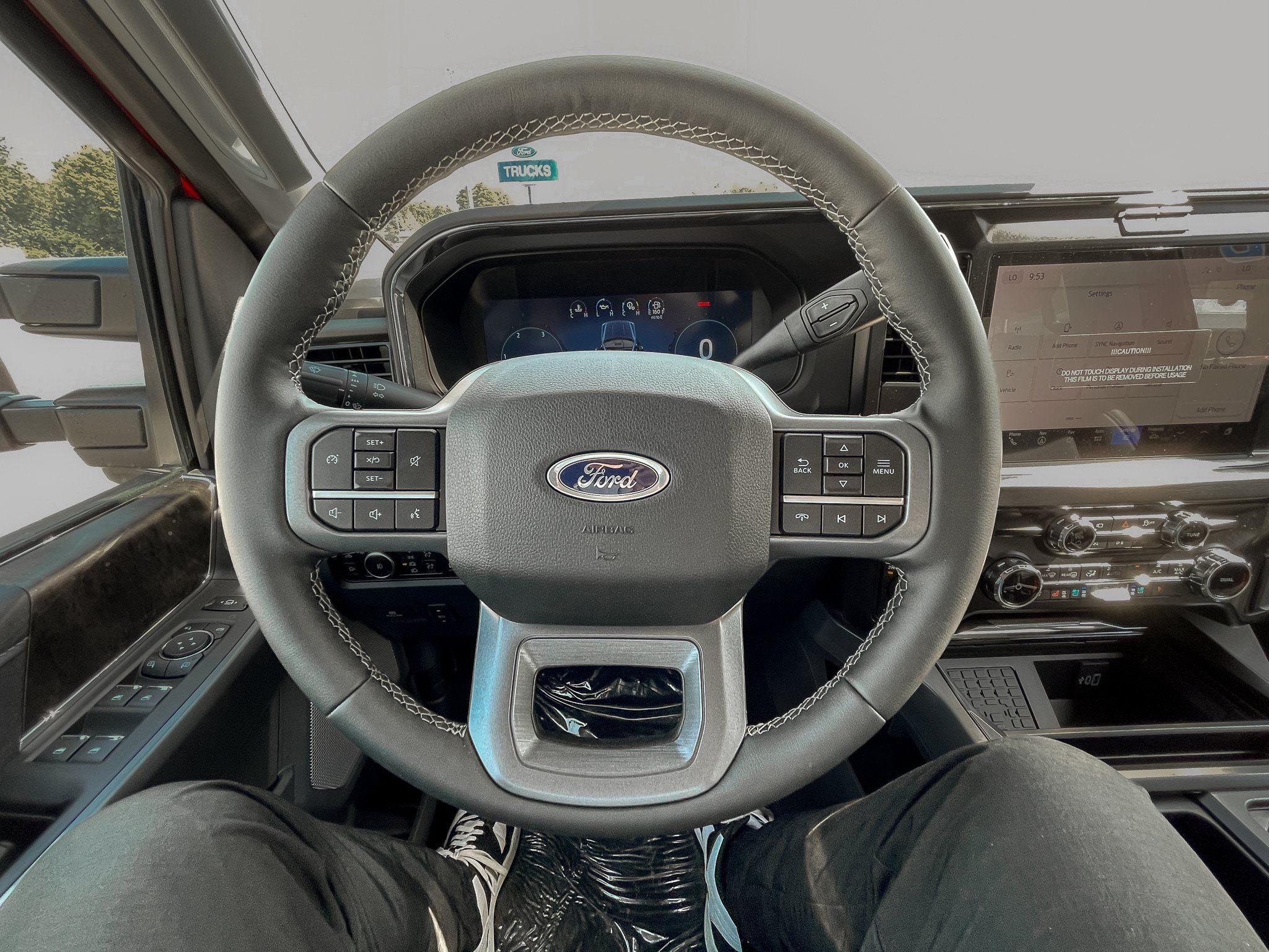 New 2026 Ford F350 Lariat w/ FX4 Off-Road Package AWD/4WD image 12