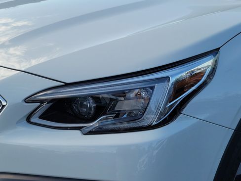 Certified 2022 Subaru Outback Limited w/ Popular Package #2 image 9