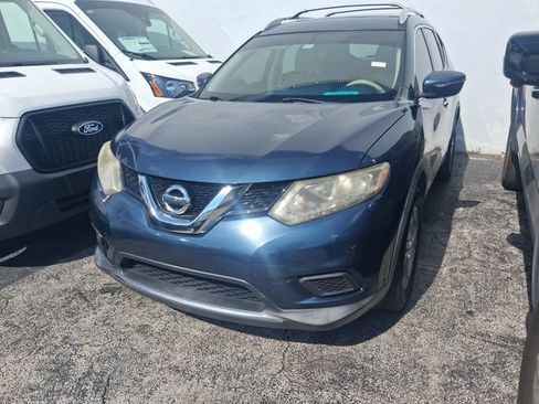 Used 2015 Nissan Rogue SV FWD image 3