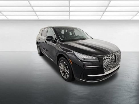 Used 2023 Lincoln Corsair AWD w/ Equipment Group 101A image 9