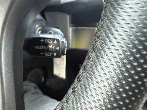 Used 2022 Toyota Tacoma SR5 RWD image 26