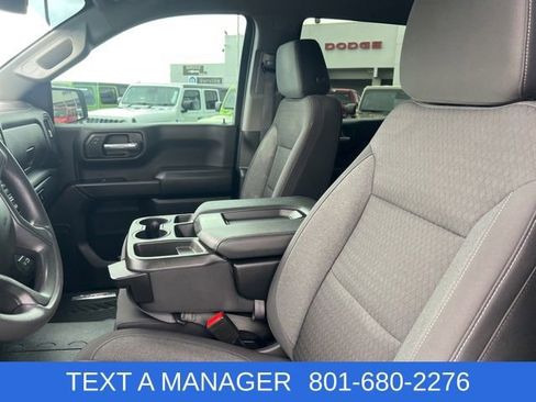 Used 2023 Chevrolet Silverado 1500 Custom Trail Boss AWD/4WD image 21