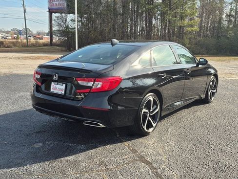 Used 2022 Honda Accord Sport image 2