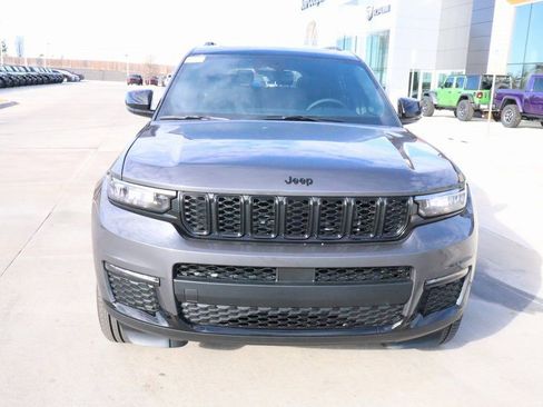 New 2025 Jeep Grand Cherokee L Limited AWD/4WD image 10
