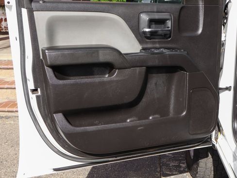 Used 2018 Chevrolet Silverado 2500 W/T w/ WT Convenience Package image 16