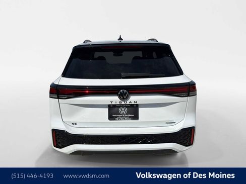 New 2026 Volkswagen Tiguan SE R-Line AWD/4WD image 5