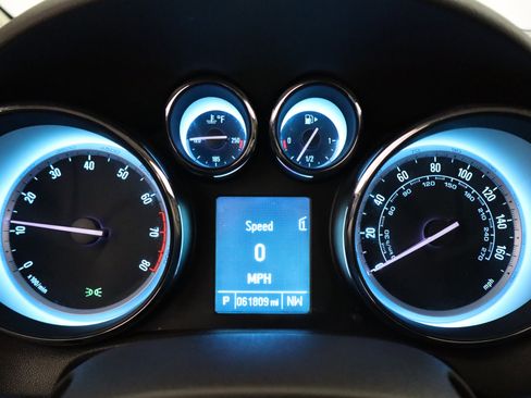 Used 2013 Buick Verano Base image 17