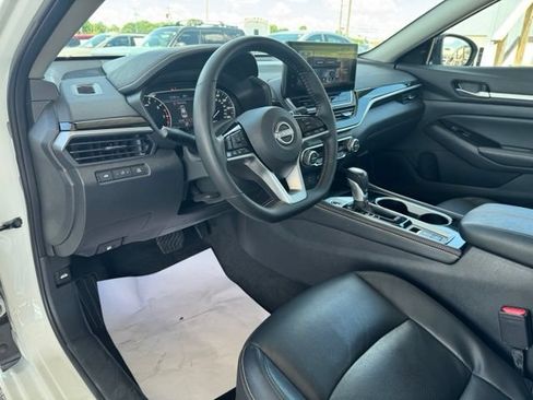 Used 2025 Nissan Altima 2.5 SR w/ SR Premium Package AWD/4WD image 19