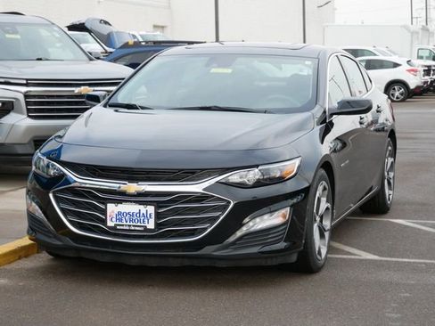 Used 2024 Chevrolet Malibu LT image 3