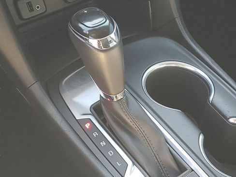 Used 2018 Chevrolet Equinox LT image 15