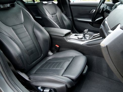 Used 2019 BMW 330i Sedan w/ Premium Package RWD image 8