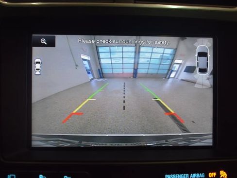 Used 2016 Ford Explorer Platinum AWD/4WD image 8