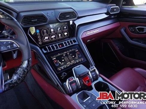 Used 2021 Lamborghini Urus AWD/4WD image 21