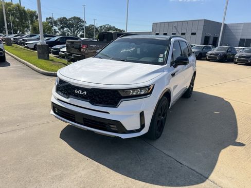 Used 2022 Kia Sorento SX image 4