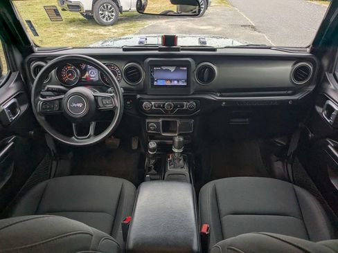 Used 2021 Jeep Wrangler Unlimited Sport AWD/4WD image 14