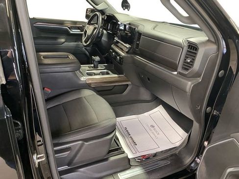 Certified 2022 Chevrolet Silverado 1500 RST image 17
