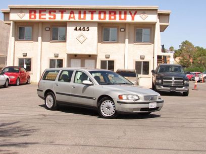 Used 2001 Volvo V70