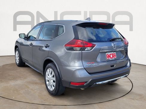 Used 2019 Nissan Rogue S FWD image 11