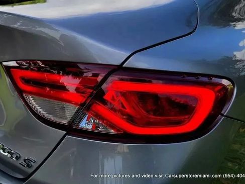 Used 2015 Chrysler 200 S FWD image 39
