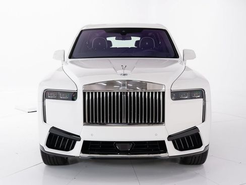 Used 2026 Rolls-Royce Cullinan AWD/4WD image 8