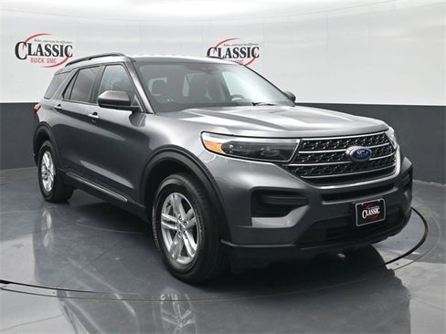 Used 2022 Ford Explorer XLT image 5