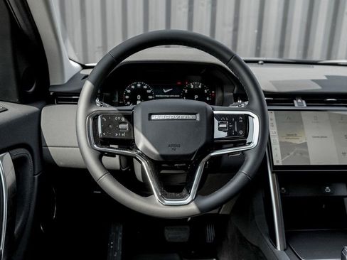 Used 2025 Land Rover Discovery Sport S AWD/4WD image 17