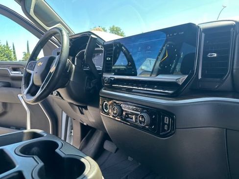 Certified 2022 Chevrolet Silverado 1500 LT RWD image 29