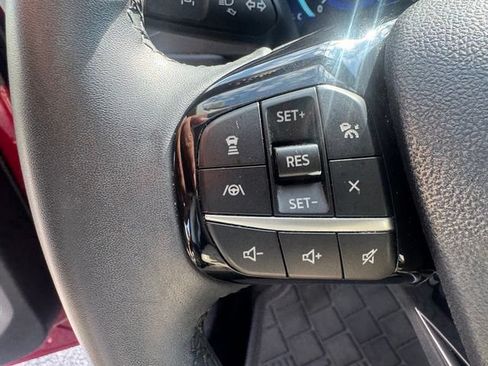 Used 2021 Ford Escape SEL w/ Technology Package FWD image 21