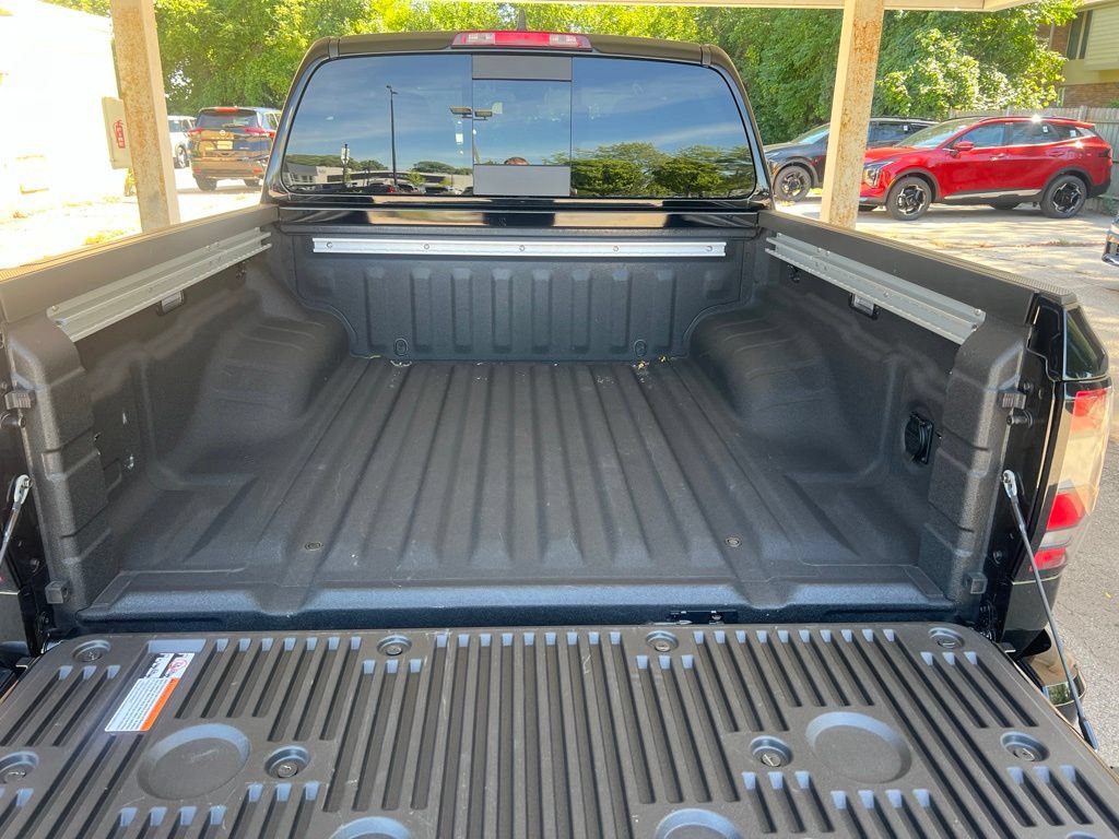 Certified 2026 Nissan Frontier SV w/ SV Convenience Package AWD/4WD image 11