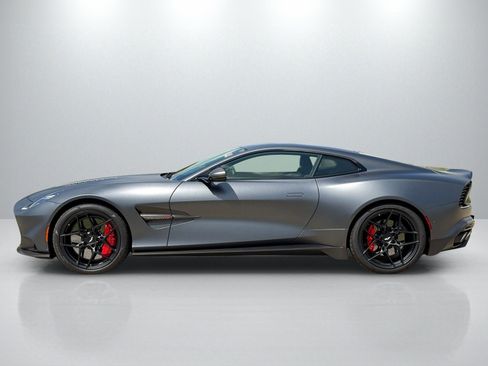 New 2025 Aston Martin Vanquish image 8