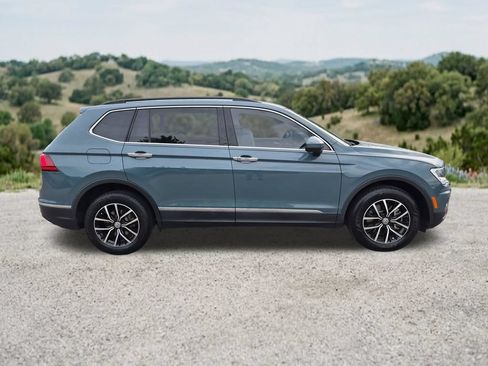 Used 2021 Volkswagen Tiguan SE FWD image 12