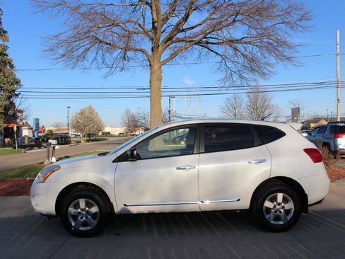 Used 2011 Nissan Rogue S image 6