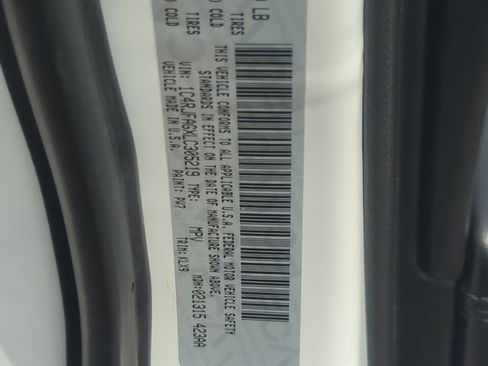 Used 2020 Jeep Grand Cherokee Altitude image 29