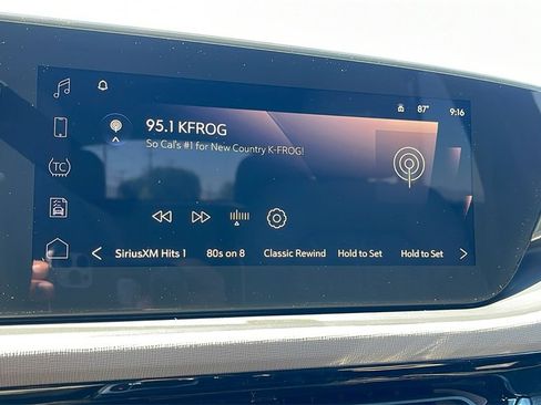 New 2025 Buick Envista Avenir image 18