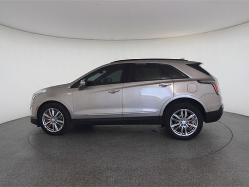 Used 2023 Cadillac XT5 Sportv image 8