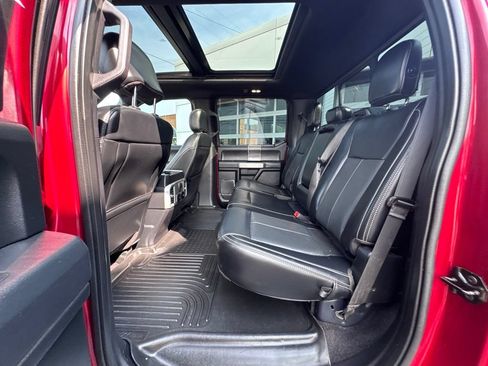 Used 2019 Ford F150 Lariat w/ Equipment Group 502A Luxury AWD/4WD image 28