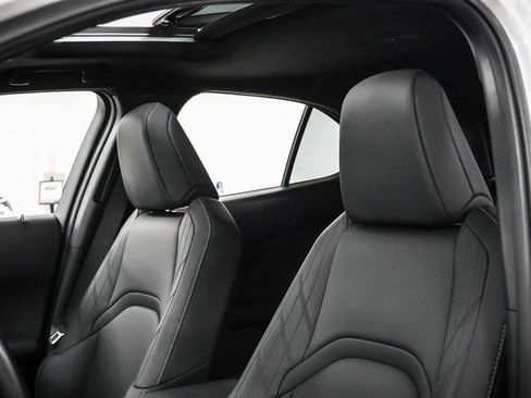 Certified 2024 Lexus UX 250h FWD image 10