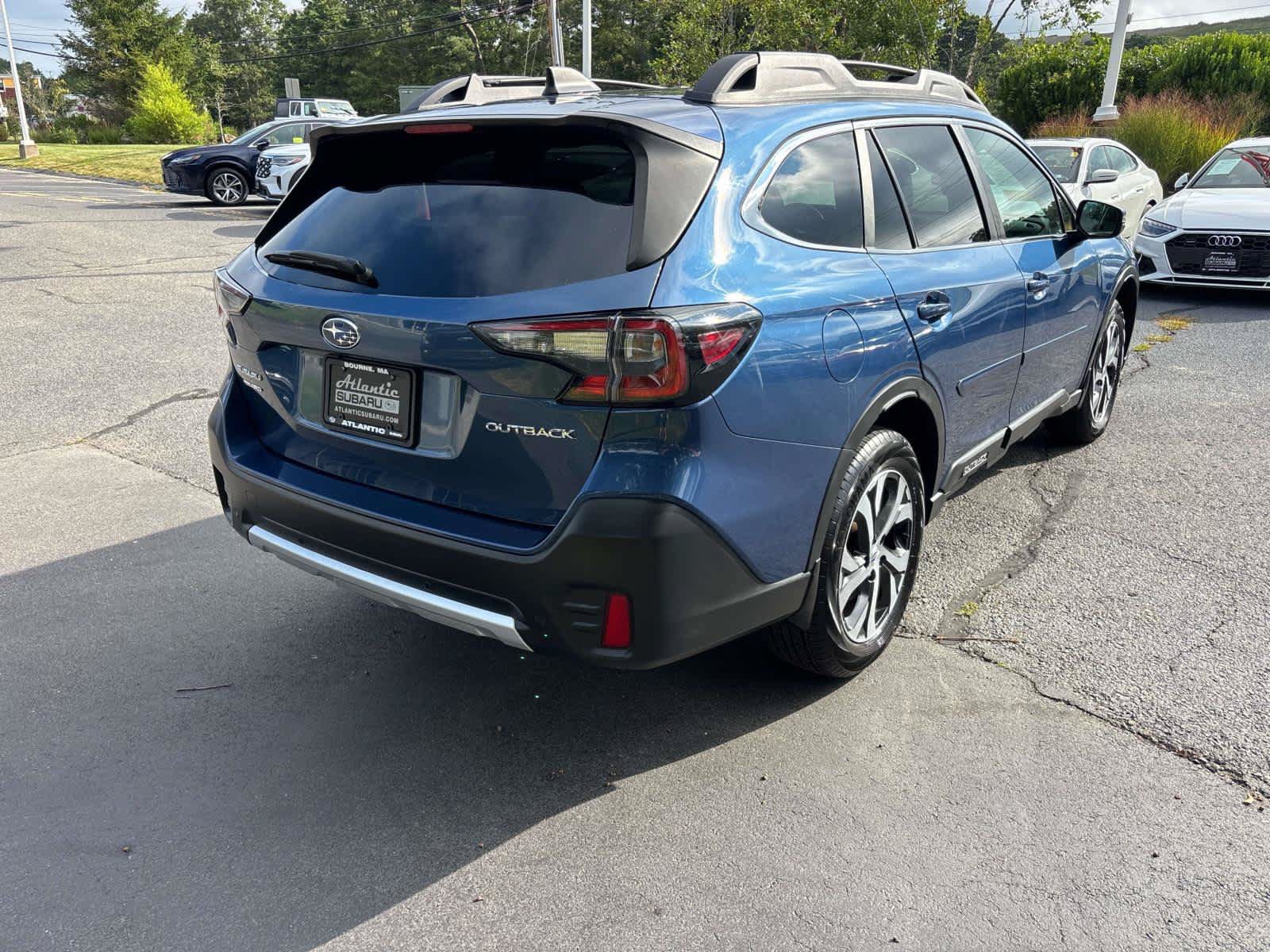 Used 2022 Subaru Outback Limited AWD/4WD image 3