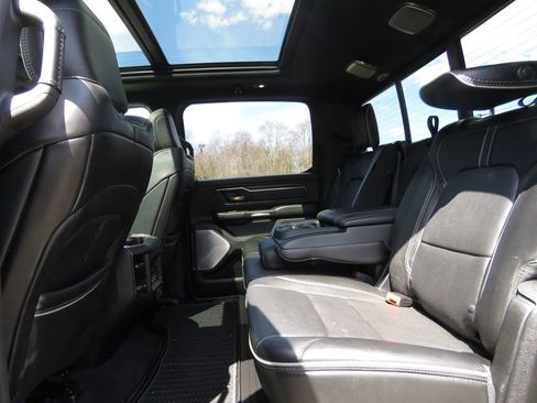 Used 2019 RAM 1500 Limited AWD/4WD image 19