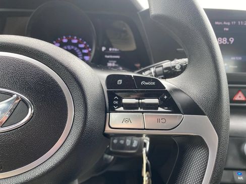 Certified 2023 Hyundai Elantra SE FWD image 21